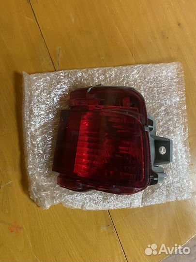 Фонарь в задний бампер Toyota Land Cruiser 200