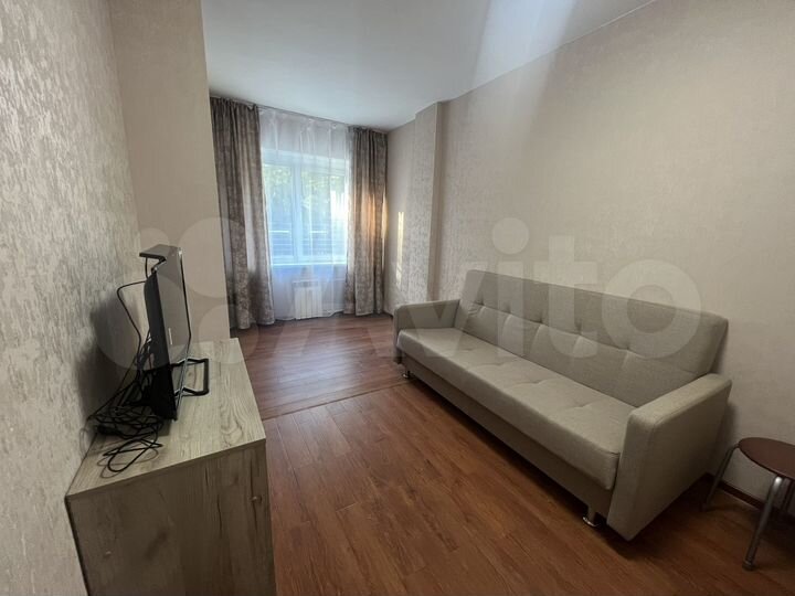 2-к. квартира, 60 м², 2/15 эт.