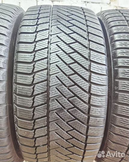 Continental ContiVikingContact 6 245/45 R17 88T