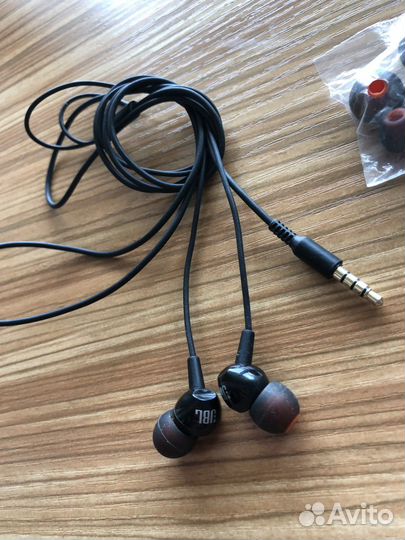 Наушники jbl