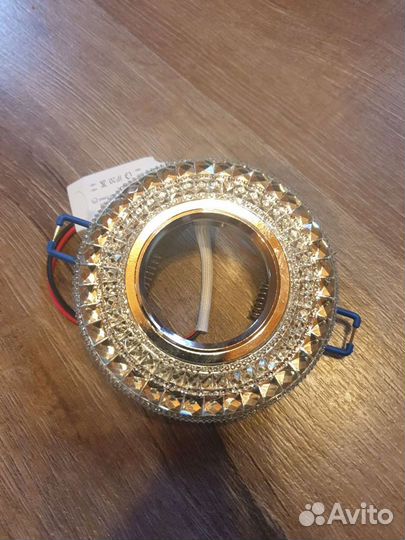 Светильник встраиваемый (точечный)