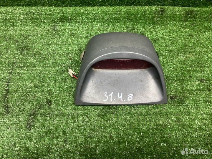 Дополнительный стоп сигнал Kia Shuma