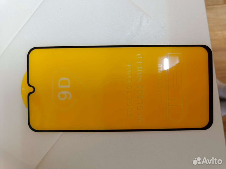 Защитное стекло на Galaxy A40