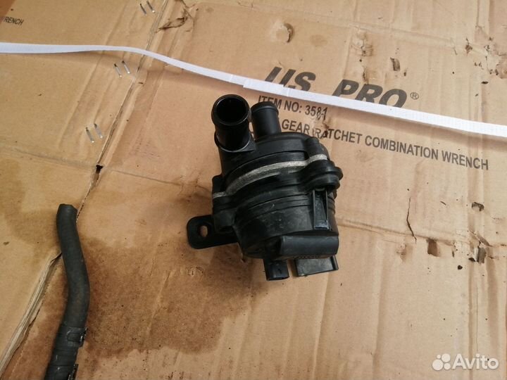 Помпа электрическая дополнит Jaguar Land Rover