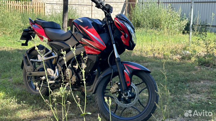 Мотоцикл bajaj ns 150 pulsar
