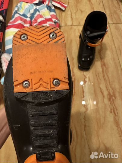 Комплект горнолыжного инвентаря