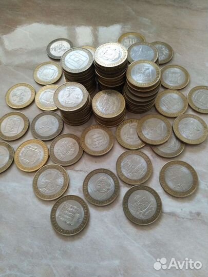 10 рублей биметалл юбилейные