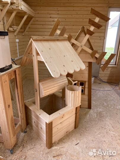 Декоративный колодец