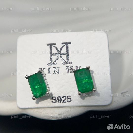 Серьги гвоздики