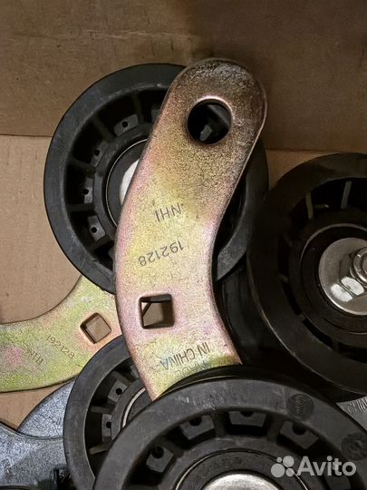 Шкив в сборе с рычагом для снегоуборщика husqvarna