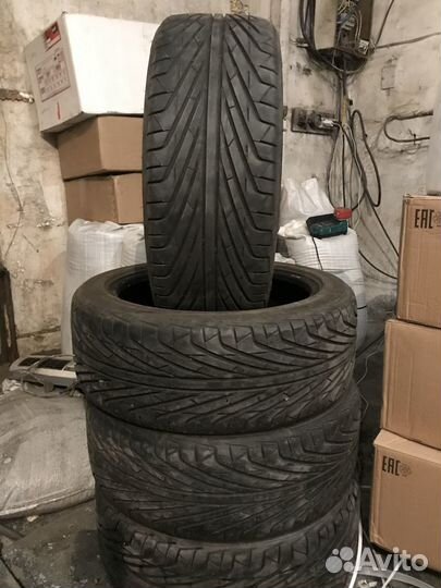 Triangle TR698 235/45 R18 98V