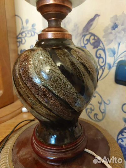 Лампа настольная прикроватная