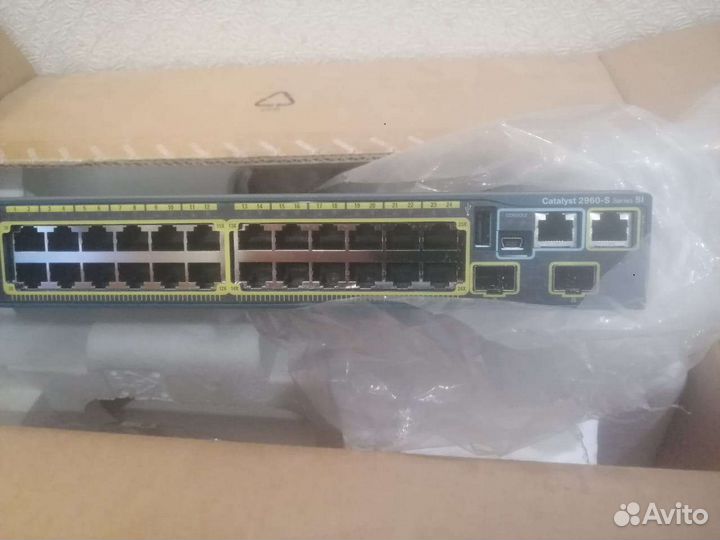 Коммутатор Cisco WS-C2960S-24TS-S