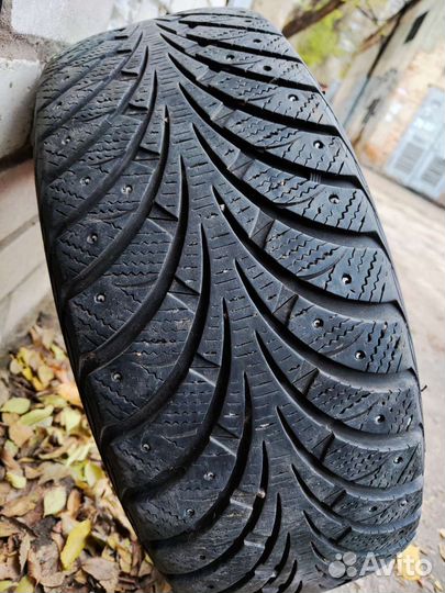 Goodyear UltraGrip Extreme 205/55 R16