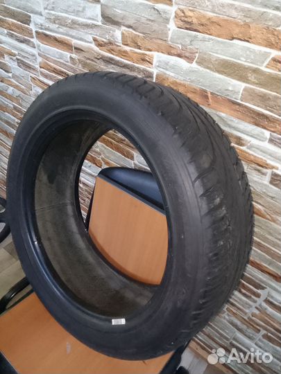 Michelin Pilot Primacy 235/45 R17