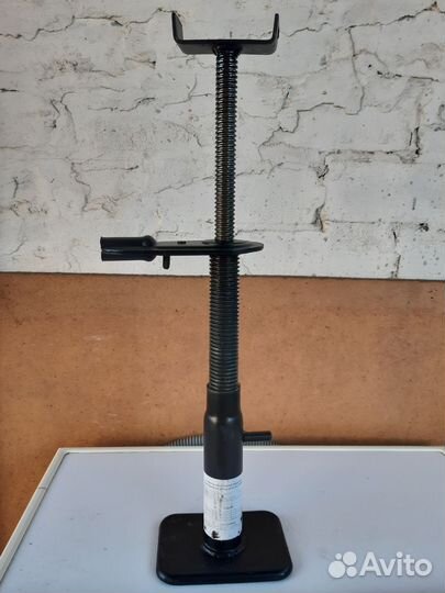 Домкрат винтовой Газ/Уаз