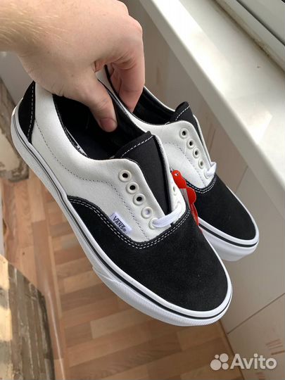 Vans era black marshmallow