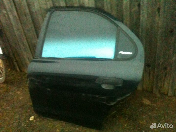 Форд Мондео 2 1998г. Дверь задняя левая в сборе