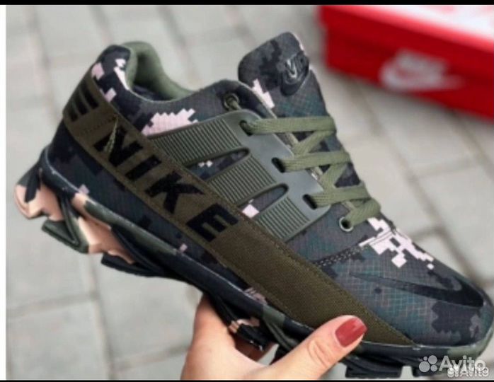 Новые зимние Кроссовки р40,41,42,43