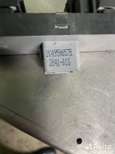 Блок кнопок стеклоподъемников volkswagen passat cc