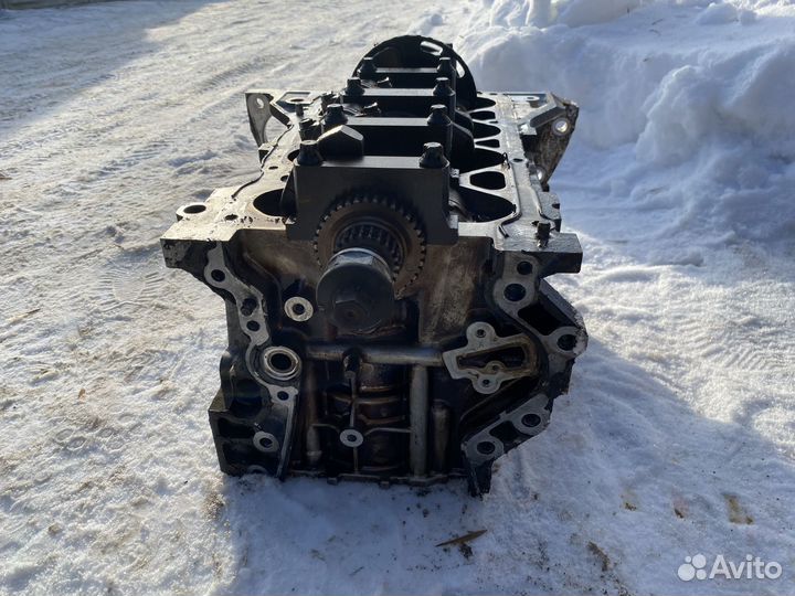 Блок двигателя Nissan x-trail t31