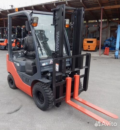 Водитель вилочного погрузчика