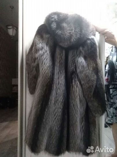 Шуба из енота