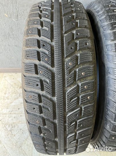 Kumho I'Zen KW22 215/65 R16