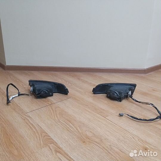 Противотуманные фары на toyota Ipsum 21 кузов