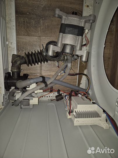 Стиральная машина Hotpoint ariston RSD8239D на З/Ч