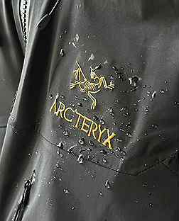 Ветровка Arcteryx Alpha Черная