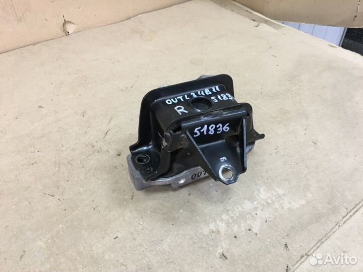 Опора двигателя правая Mitsubishi Outlander 3 GF