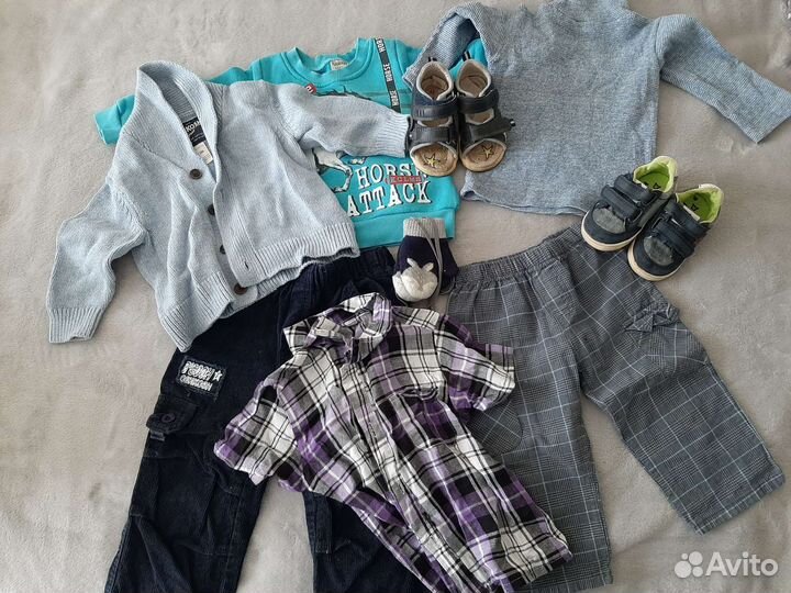 Пакет с детскими вещами