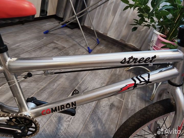 Трюковой велосипед bmx