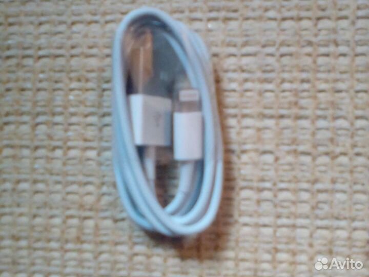 Зарядное устройство для iPad и iPhone