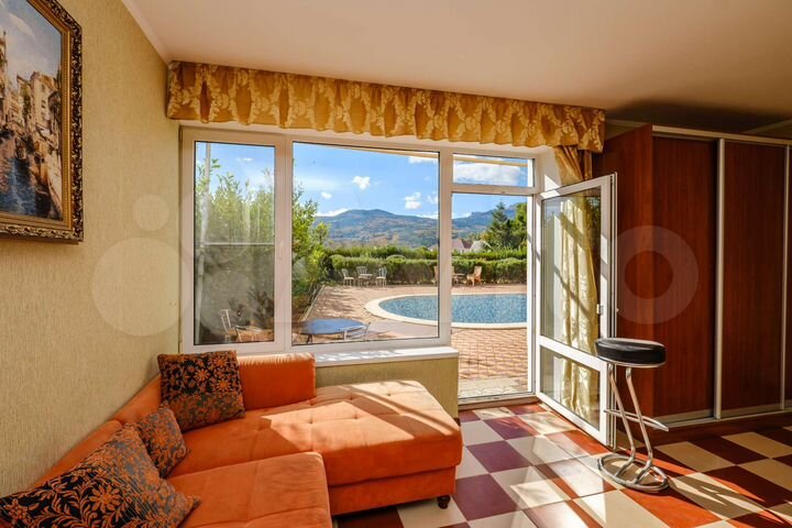 Дом 140 м² на участке 8 сот.