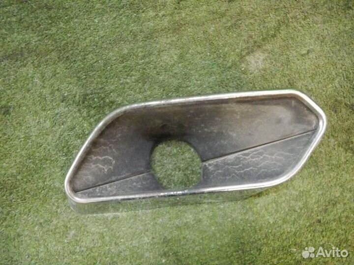 Насадка глушителя левая VW Touareg 3 (2018-н.в.)