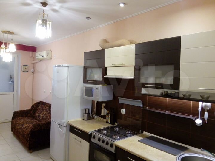 2-к. квартира, 71 м², 1/6 эт.