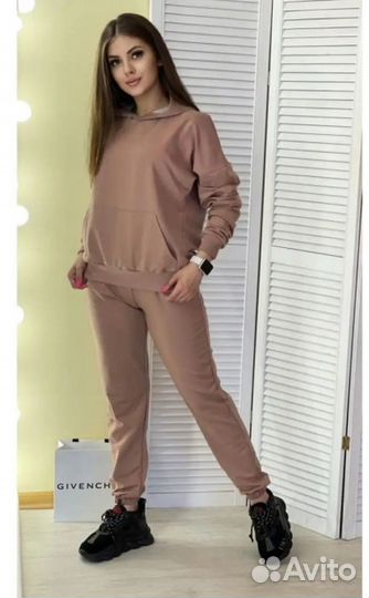 Спортивный костюм женский 42р хs