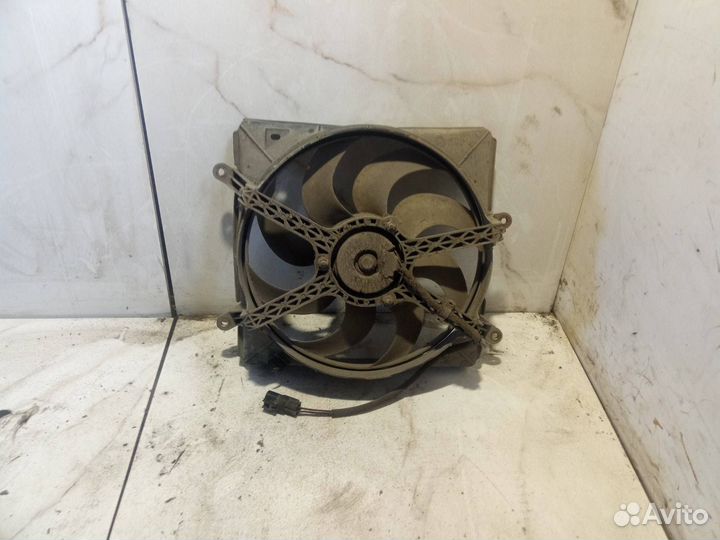 Вентилятор кондиционера Toyota Avensis (T220)