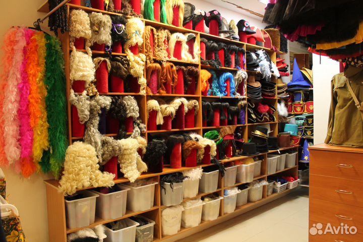 Прокат аренда костюмов и реквизита