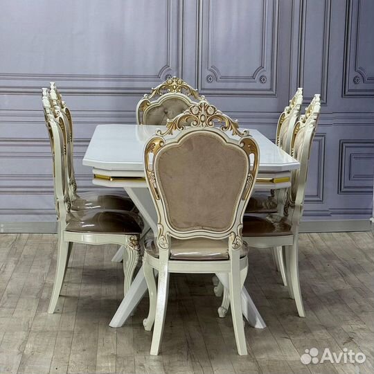 Стол и стулья новые