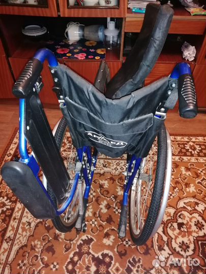 Кресло-коляска для инвалидов