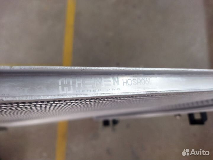 Радиатор охлаждения двигателя Nissan Almera N16