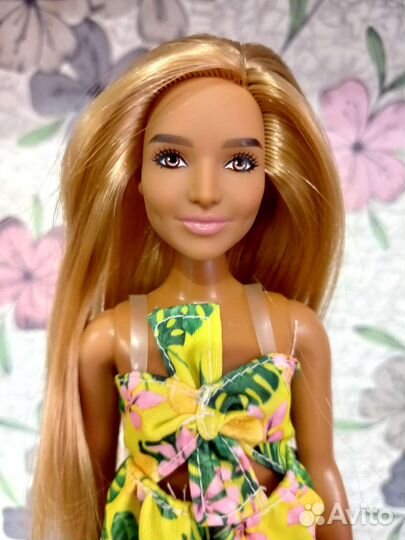 Кукла барби fashionistas