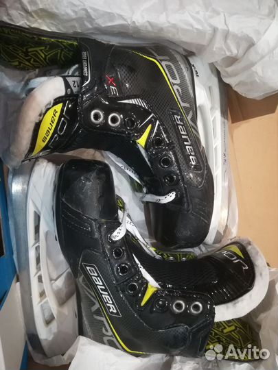 Хоккейные коньки bauer детские D 12.0