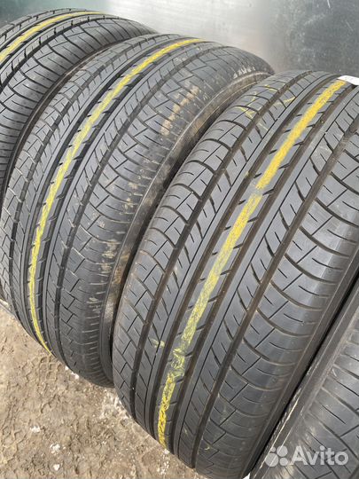 Yokohama dB Decibel E70 215/55 R17