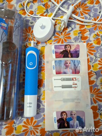 Электрическая зубная щетка Braun Oral-B