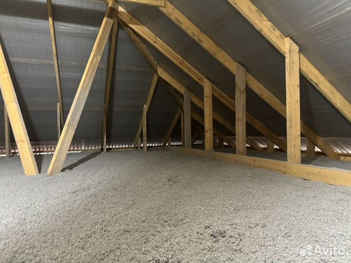 Эковата утеплитель для деревянных крыш