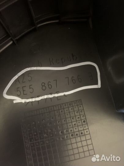 Skoda Octavia Обшивка стойки правая задняя